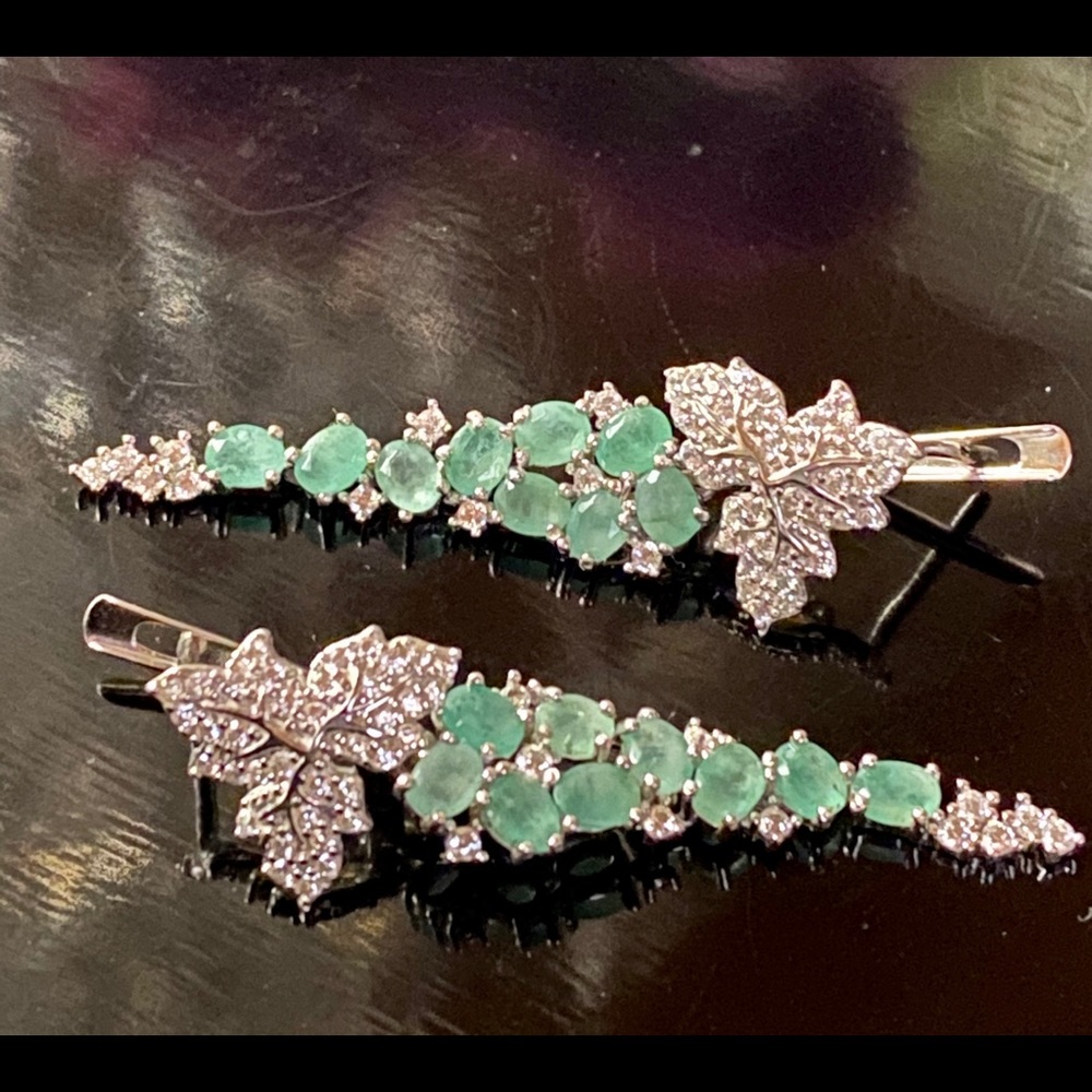 Gorgeous Genuine Emerald Earring